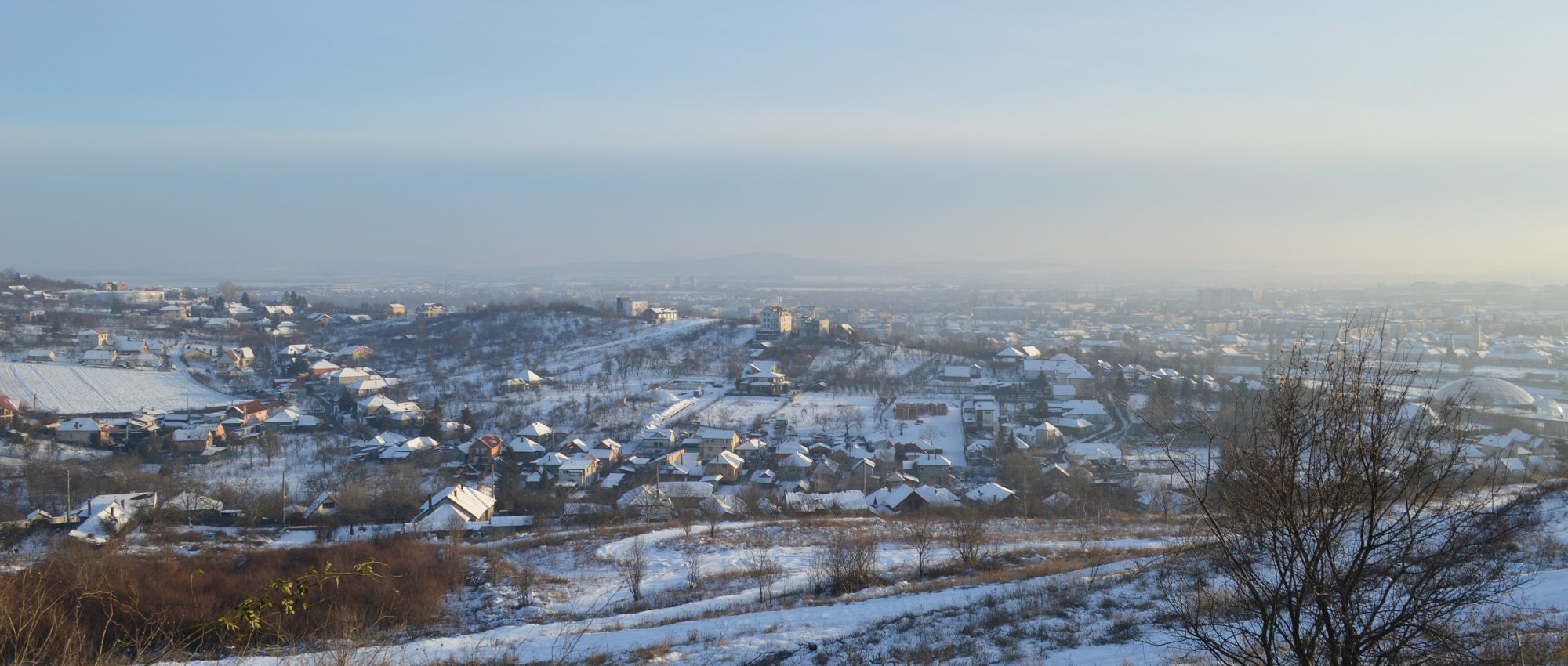 Teren ciuperca cu panorama orasului Oradea