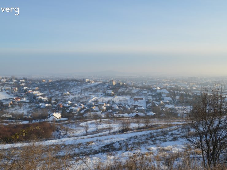 Teren ciuperca cu panorama orasului Oradea